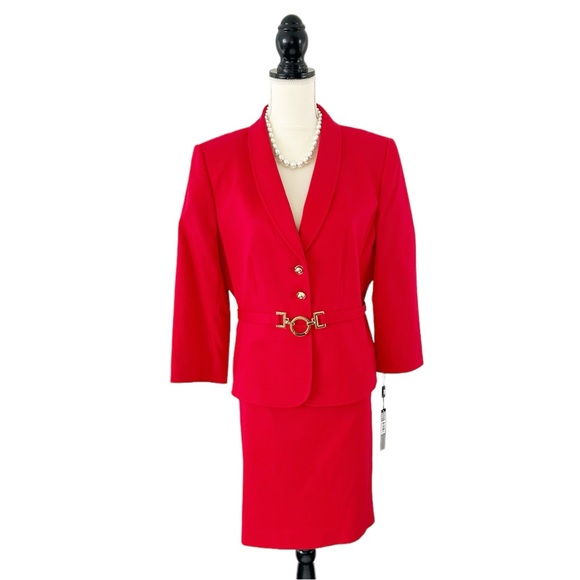 Tahari ASL Women’s Red Long Sleeve Belted Gold Hardware Skirt Suit Size 14 - Picture 2 of 14